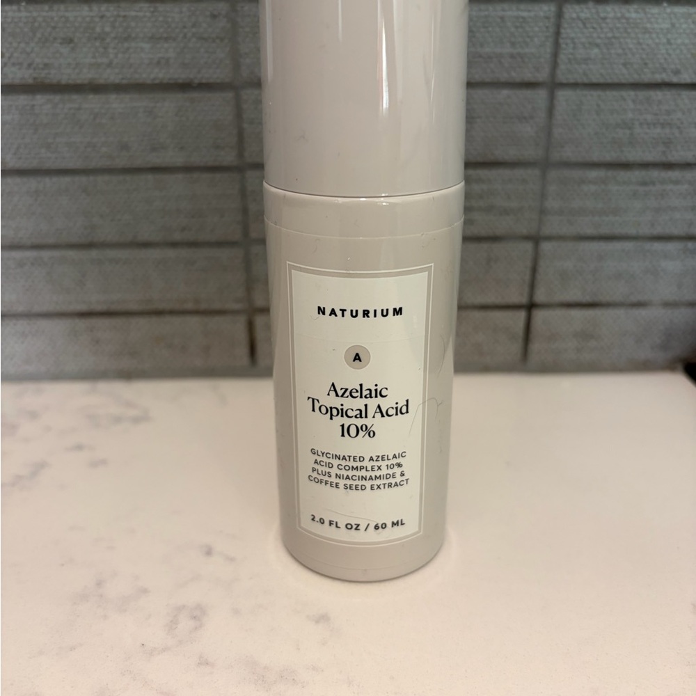 Naturium Azelaic Topical Acid 10% Serum